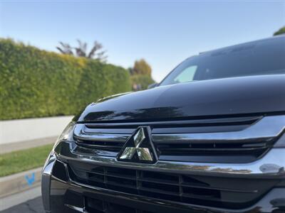 2018 Mitsubishi Outlander PHEV GT   - Photo 11 - Studio City, CA 91604