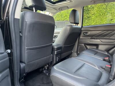 2018 Mitsubishi Outlander PHEV GT   - Photo 37 - Studio City, CA 91604