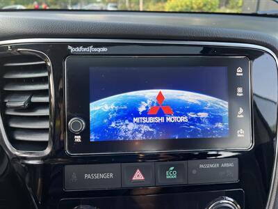 2018 Mitsubishi Outlander PHEV GT   - Photo 58 - Studio City, CA 91604
