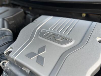 2018 Mitsubishi Outlander PHEV GT   - Photo 56 - Studio City, CA 91604