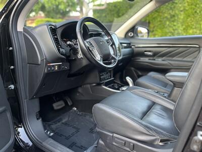 2018 Mitsubishi Outlander PHEV GT   - Photo 26 - Studio City, CA 91604