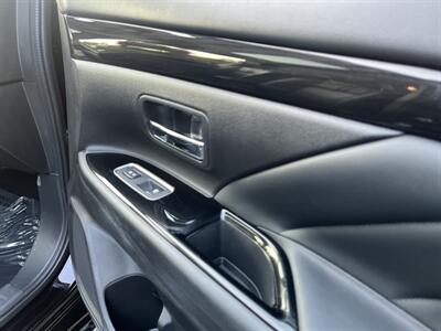 2018 Mitsubishi Outlander PHEV GT   - Photo 50 - Studio City, CA 91604