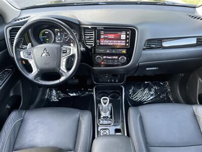 2018 Mitsubishi Outlander PHEV GT   - Photo 38 - Studio City, CA 91604