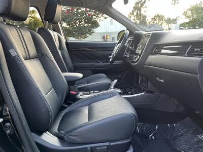2018 Mitsubishi Outlander PHEV GT   - Photo 49 - Studio City, CA 91604