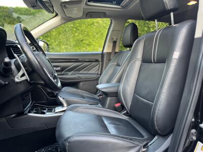 2018 Mitsubishi Outlander PHEV GT   - Photo 28 - Studio City, CA 91604