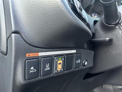 2018 Mitsubishi Outlander PHEV GT   - Photo 30 - Studio City, CA 91604