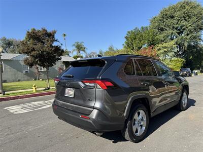 2021 Toyota RAV4 XLE - Photo 54 - Studio City, CA 91604