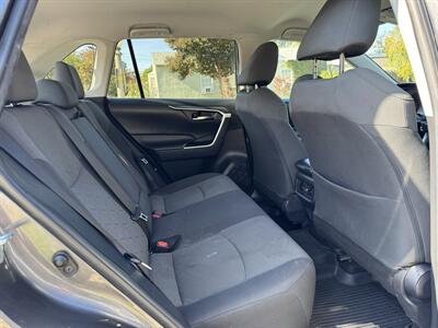 2021 Toyota RAV4 XLE - Photo 16 - Studio City, CA 91604