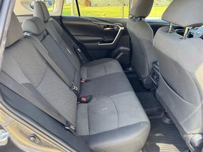 2021 Toyota RAV4 XLE - Photo 15 - Studio City, CA 91604