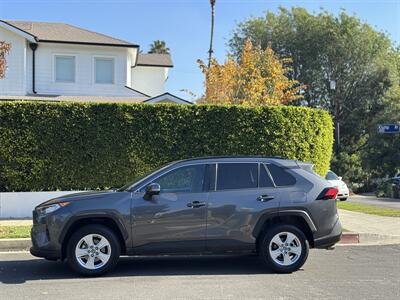 2021 Toyota RAV4 XLE - Photo 44 - Studio City, CA 91604