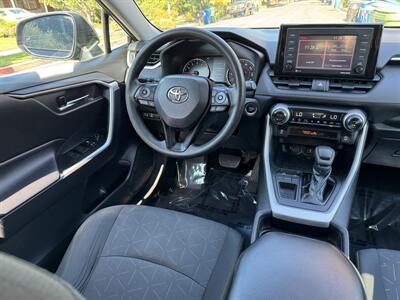 2021 Toyota RAV4 XLE - Photo 24 - Studio City, CA 91604