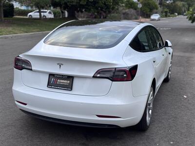 2022 Tesla Model 3 - Photo 13 - Studio City, CA 91604