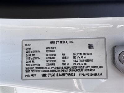 2021 Tesla Model 3 Standard Range Plus   - Photo 42 - Studio City, CA 91604