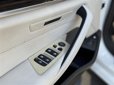 2018 BMW 530e iPerformance   - Photo 32 - Studio City, CA 91604