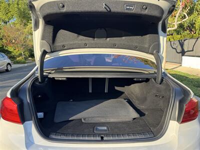 2018 BMW 530e iPerformance   - Photo 54 - Studio City, CA 91604