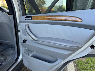 2001 BMW X5 3.0i   - Photo 59 - Studio City, CA 91604