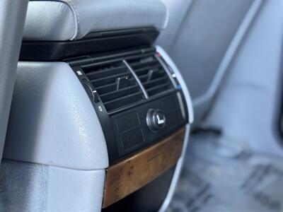 2001 BMW X5 3.0i   - Photo 42 - Studio City, CA 91604