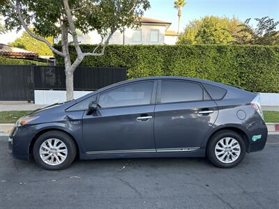 2014 Toyota Prius Plug-in Hybrid   - Photo 2 - Studio City, CA 91604