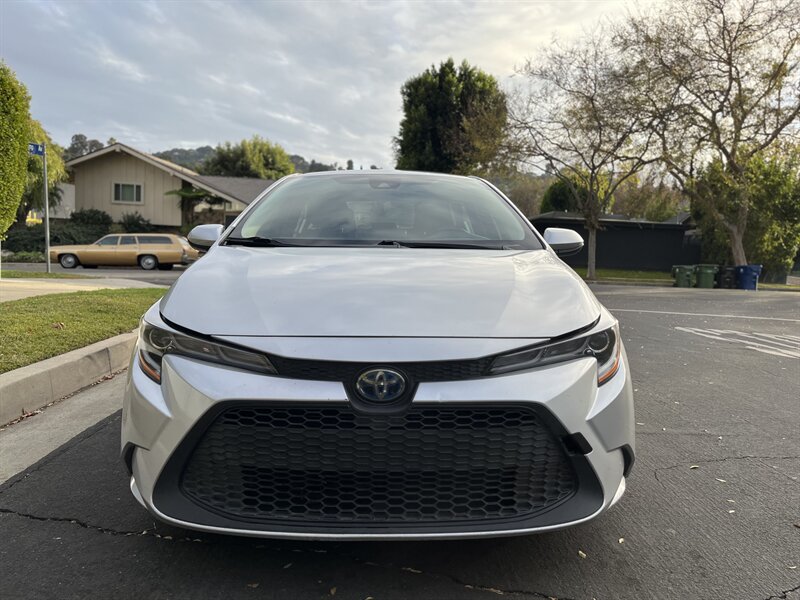 2022 Toyota Corolla LE photo 5