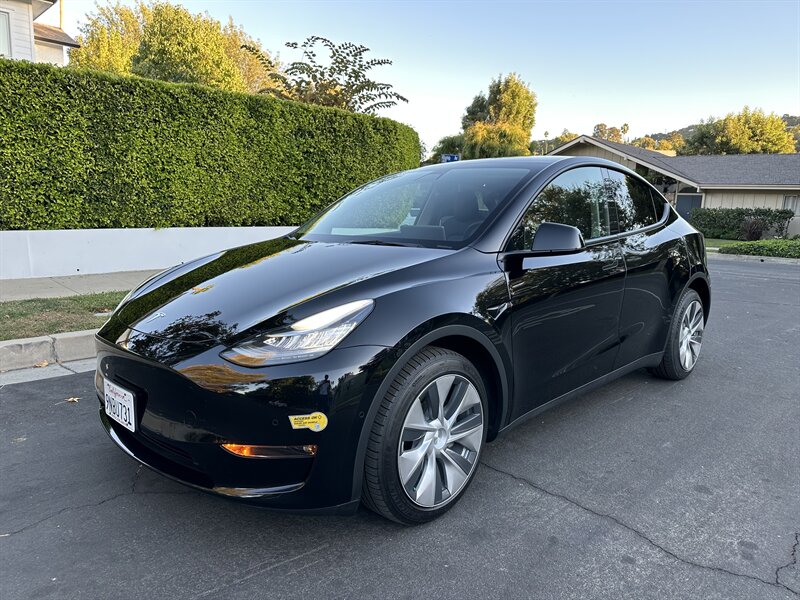 2022 Tesla Model Y Long Range photo 1