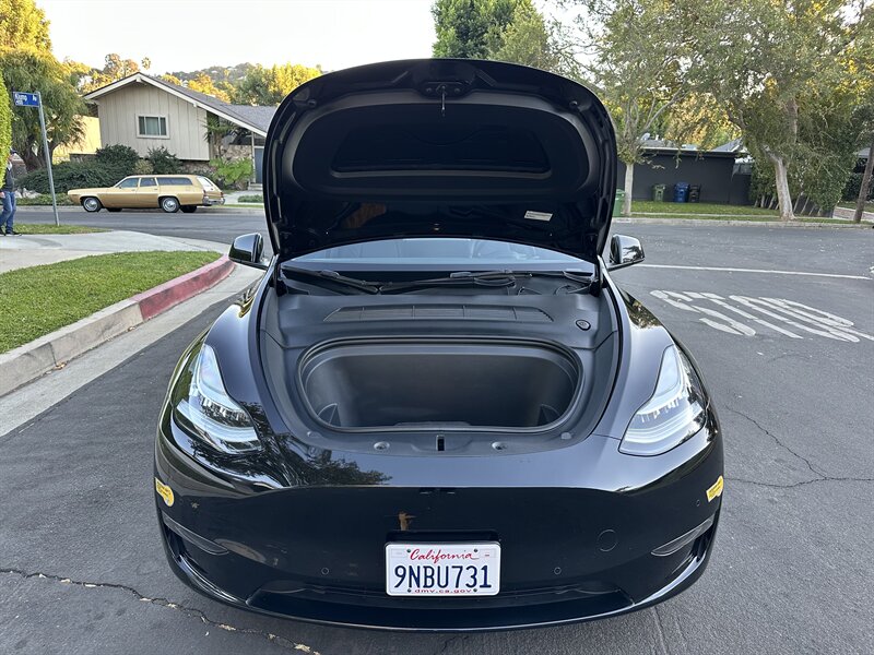 2022 Tesla Model Y Long Range photo 32