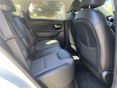 2022 Kia Niro EV EX   - Photo 42 - Studio City, CA 91604