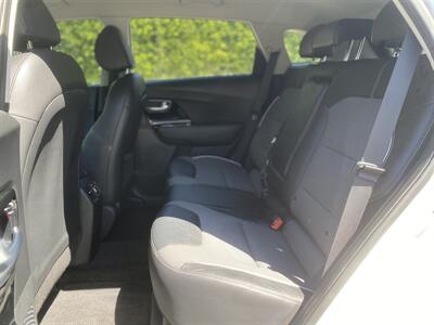 2022 Kia Niro EV EX   - Photo 37 - Studio City, CA 91604