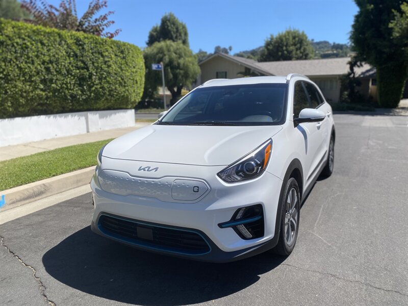 2022 Kia Niro EV EX photo 9