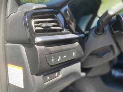 2022 Kia Niro EV EX   - Photo 28 - Studio City, CA 91604