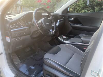 2022 Kia Niro EV EX   - Photo 14 - Studio City, CA 91604