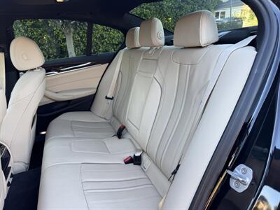 2019 BMW 530i   - Photo 41 - Studio City, CA 91604