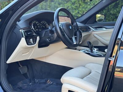 2019 BMW 530i   - Photo 35 - Studio City, CA 91604