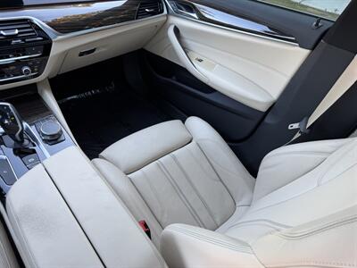 2019 BMW 530i   - Photo 44 - Studio City, CA 91604
