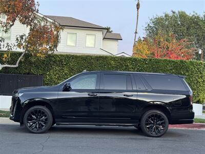 2021 Cadillac Escalade ESV Premium Luxury   - Photo 10 - Studio City, CA 91604