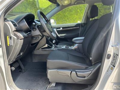 2014 Kia Sorento LX   - Photo 24 - Studio City, CA 91604