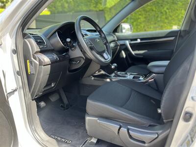 2014 Kia Sorento LX   - Photo 23 - Studio City, CA 91604
