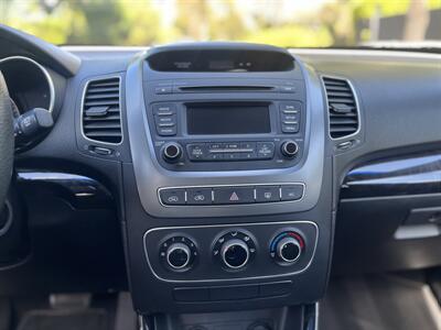 2014 Kia Sorento LX   - Photo 40 - Studio City, CA 91604