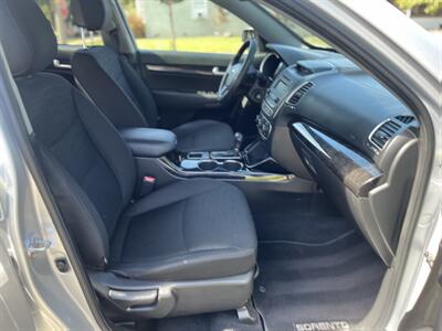2014 Kia Sorento LX   - Photo 52 - Studio City, CA 91604