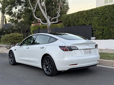 2023 Tesla Model 3   - Photo 15 - Studio City, CA 91604
