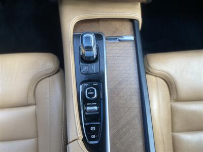 2017 Volvo XC90 T8 eAWD Inscription   - Photo 43 - Studio City, CA 91604