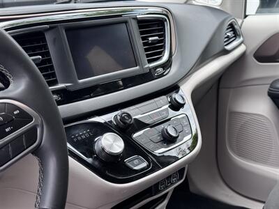 2024 Chrysler Voyager LX - Photo 20 - Studio City, CA 91604