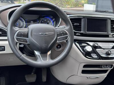 2024 Chrysler Voyager LX - Photo 32 - Studio City, CA 91604