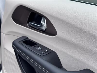 2024 Chrysler Voyager LX - Photo 38 - Studio City, CA 91604