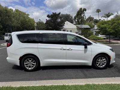 2024 Chrysler Voyager LX - Photo 10 - Studio City, CA 91604