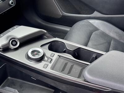 2023 Kia EV6 Wind - Photo 33 - Studio City, CA 91604