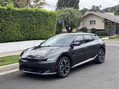 2023 Kia EV6 Wind - Photo 2 - Studio City, CA 91604