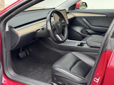 2022 Tesla Model 3 Long Range - Photo 17 - Studio City, CA 91604