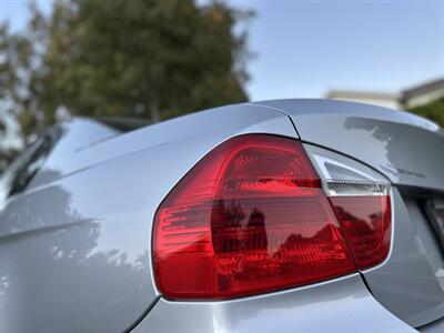 2006 BMW 325i   - Photo 57 - Studio City, CA 91604