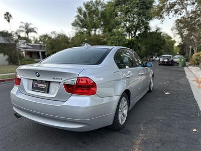 2006 BMW 325i   - Photo 17 - Studio City, CA 91604