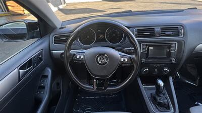 2017 Volkswagen Jetta 1.4T S   - Photo 11 - Studio City, CA 91604